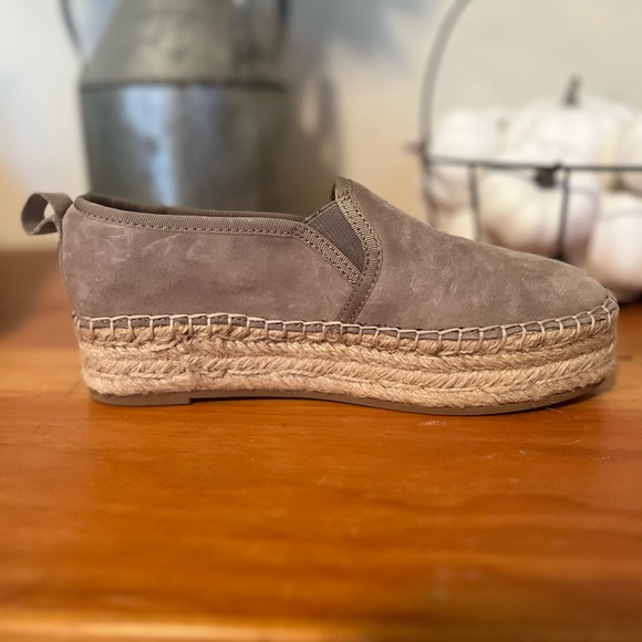 NIB Sam Edelman Carrin Espadrille Suede Sneaker in Putty - Size 5.5 - Picture 4 of 8